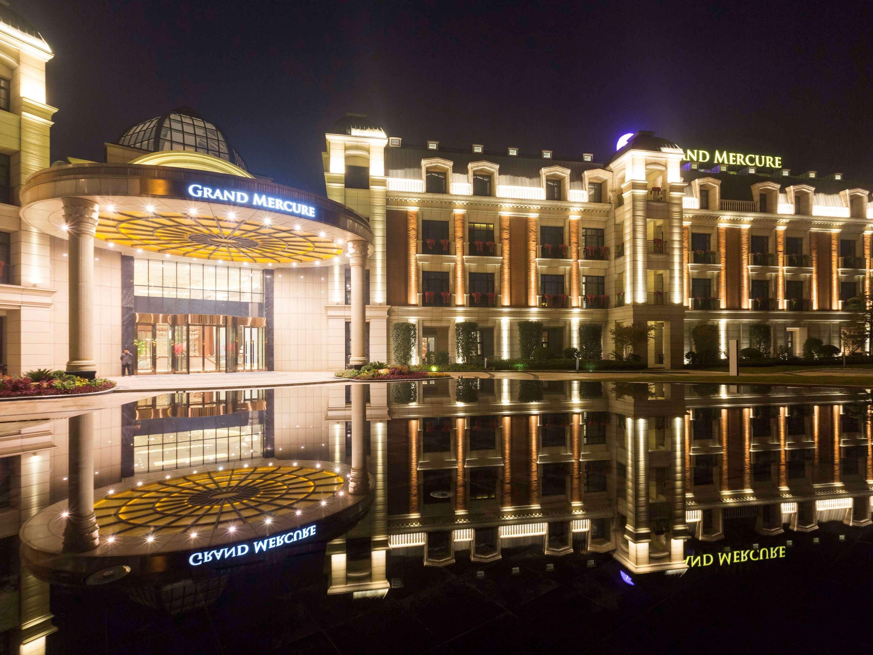 Grand Mercure Zhengzhou West Exterior photo